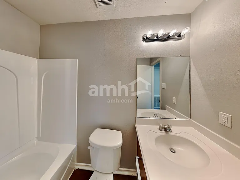 2321 Shady Birch Dr — Photo 16