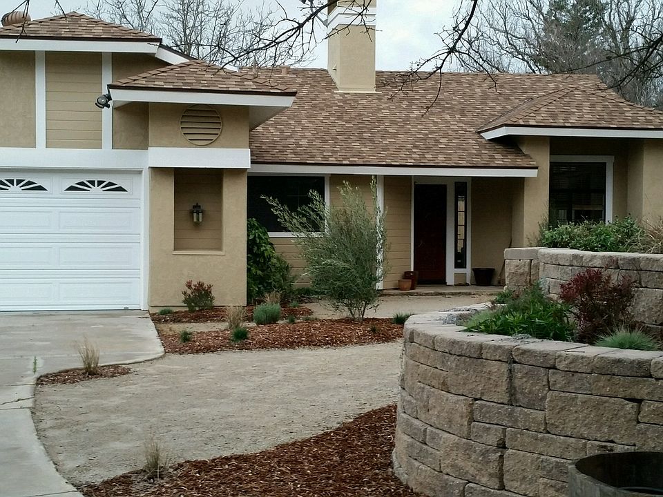 1st image of 350 Rose Ln
