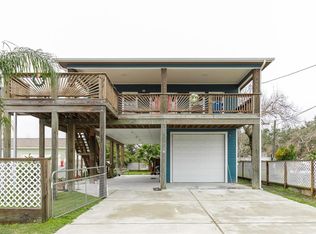 109 S 3rd St, Fulton, TX 78358