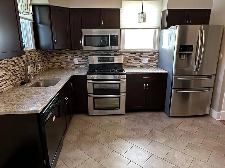 6011 Elizabeth Ave — Photo 16
