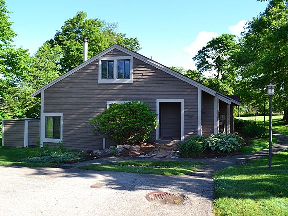 5th image of 1505 Oliver Way