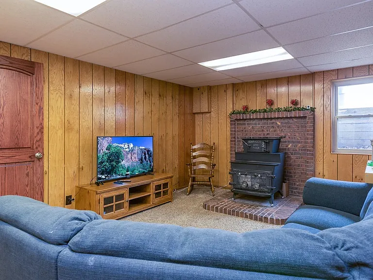 236 S Aileen Way — Photo 30