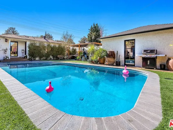 16645 Magnolia Blvd, Encino, CA 91436