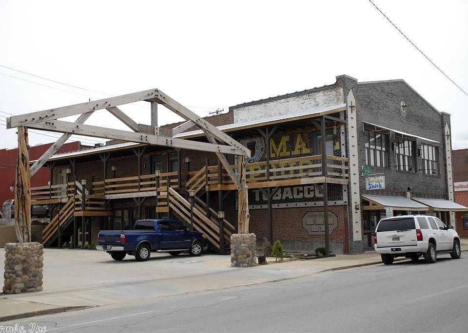 2nd image of 218 Union Loft #H