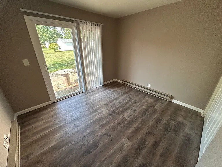 504 W Linden St — Photo 13