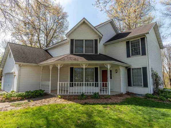 170 S Fox Run Ln, Byron, IL 61010