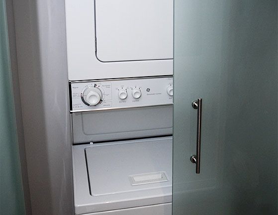 4th image of 1146 N Clark St #4