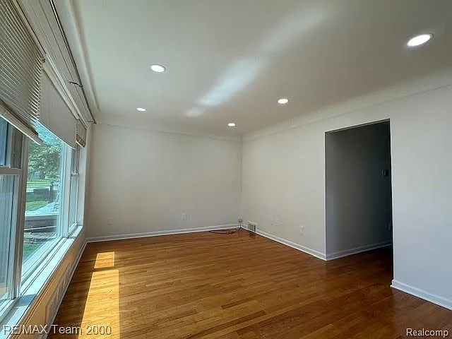 3310 Culver Ave — Photo 5