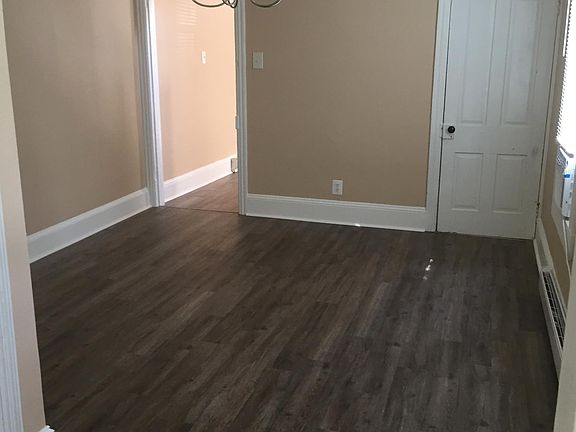 Dining room leading to living room - Large closet under stai