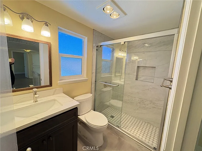 20409 Tufts Cir — Photo 23
