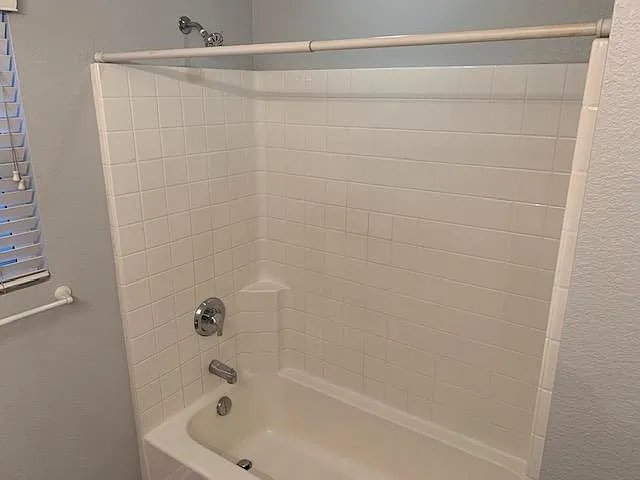 1615 Carriage Cir — Photo 11