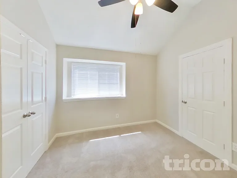 419 Windhurst Dr — Photo 21