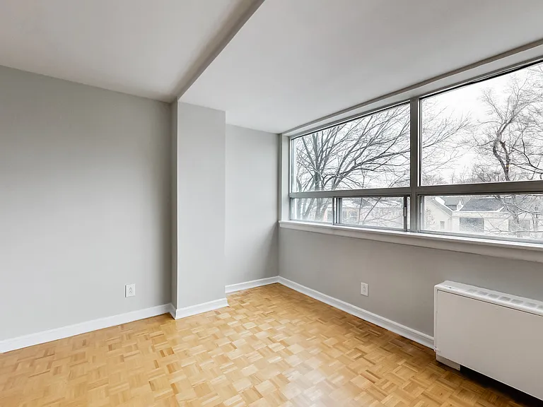 630 Roselawn Ave — Photo 24
