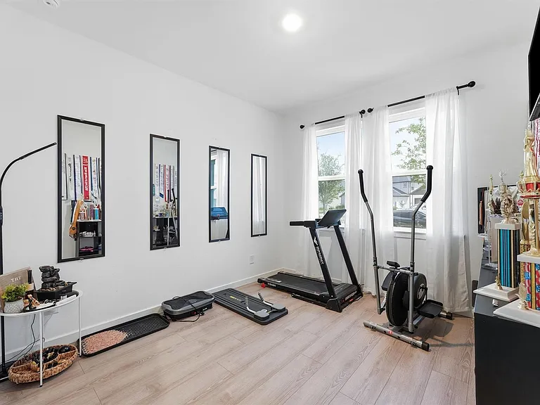 7303 Bristlegrass Colony Ct — Photo 10