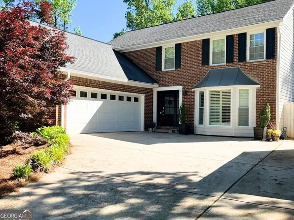 4530 Kings Lake Dr NE, Marietta, GA 30067