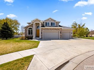 165 Fair Hills Cir, Idaho Falls, ID 83401