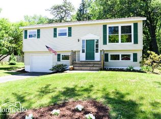 114 Rapple Dr, Albany, NY 12205