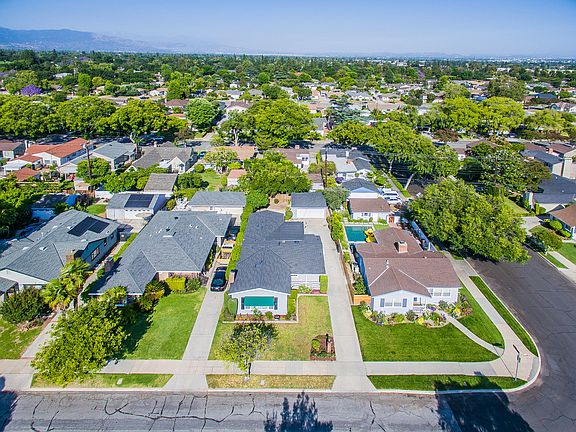 4th image of 2329 E Legrande Ave