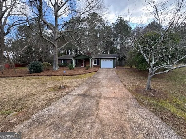 180 Rocky Dr, Athens, GA 30607