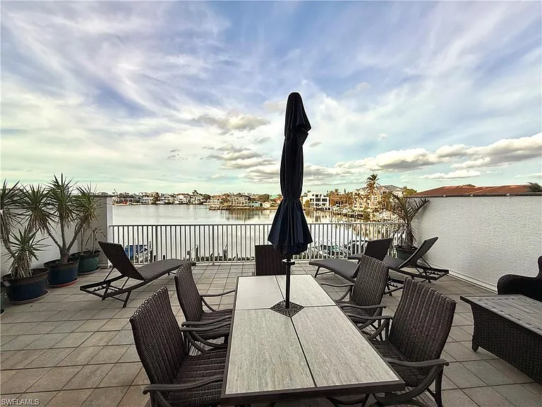 410 Flagship Dr #305 — Photo 17