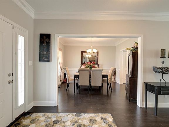 4th image of 10431 Meltabarger Ln