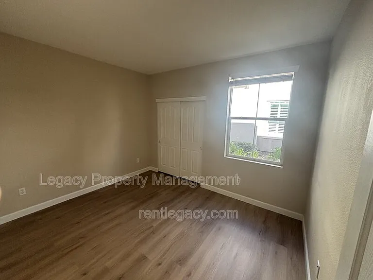 108 Esplanade Cir — Photo 9