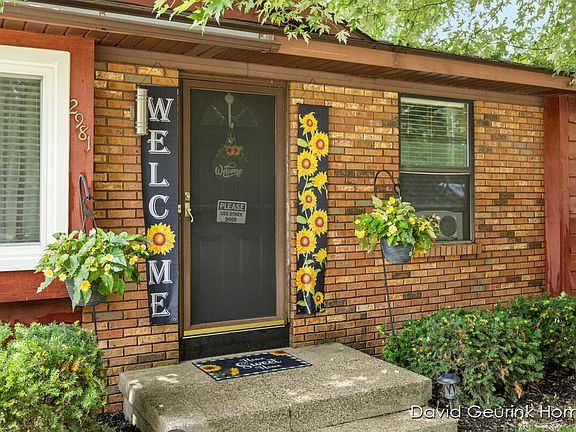 4th image of 2981 Wallace Ave SW