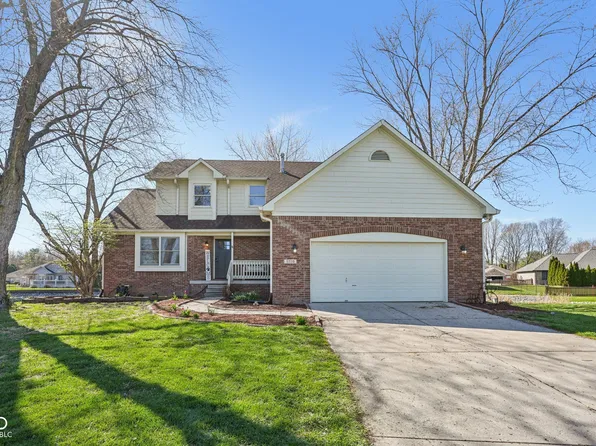 5339 Heritage Ln, Greenwood, IN 46142