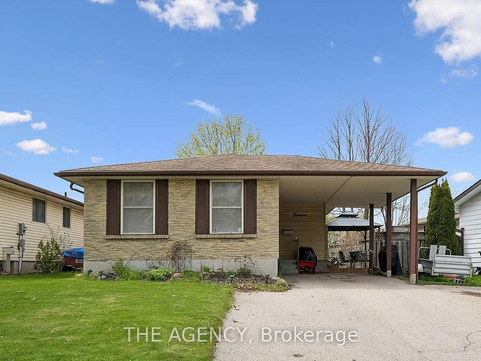 3 bed, $2,900 — Photo 1