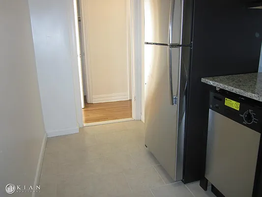 Rented by Kian Realty | media 20