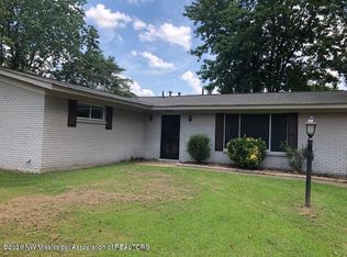 1368 Whitworth Cv, Southaven, MS 38671