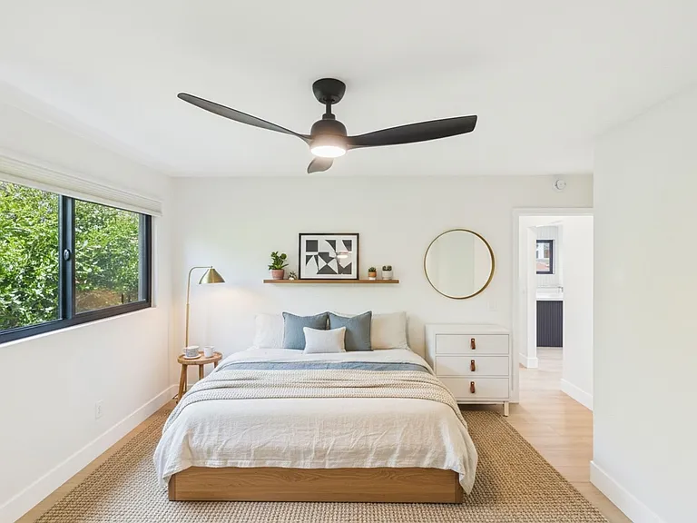 GS - 3129 Emerson — Photo 23