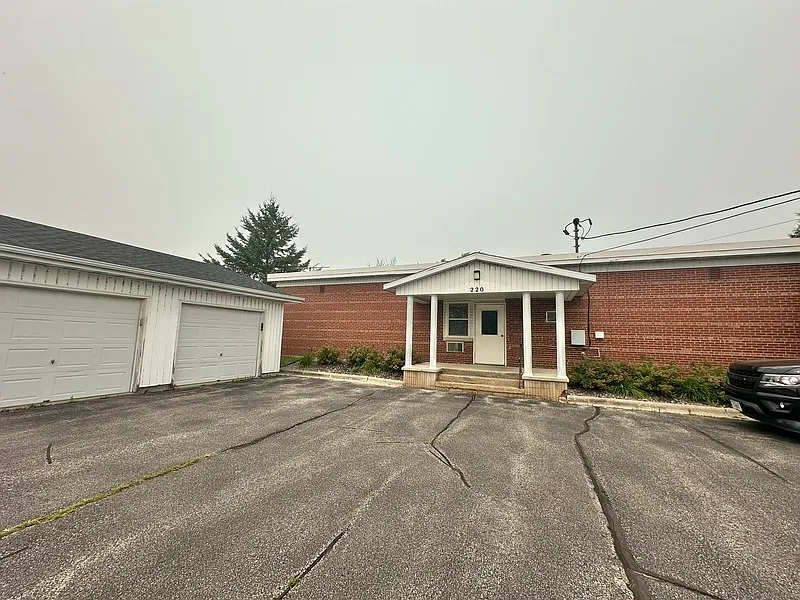 2 bed, 1.0 bath, $799 — Photo 4