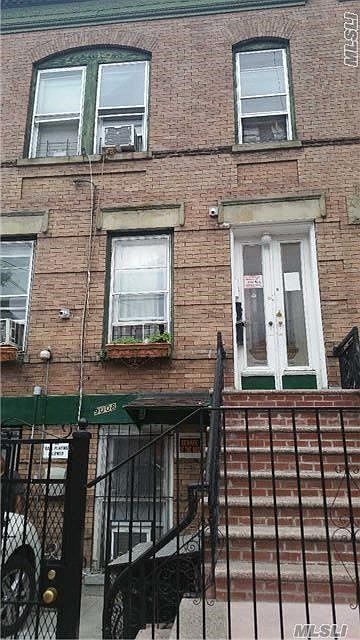 1st image of 9008 43rd Ave
