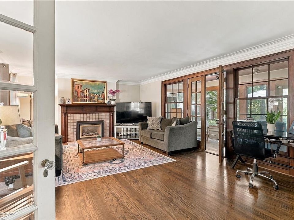 1436 Kensington Ave, photo 7