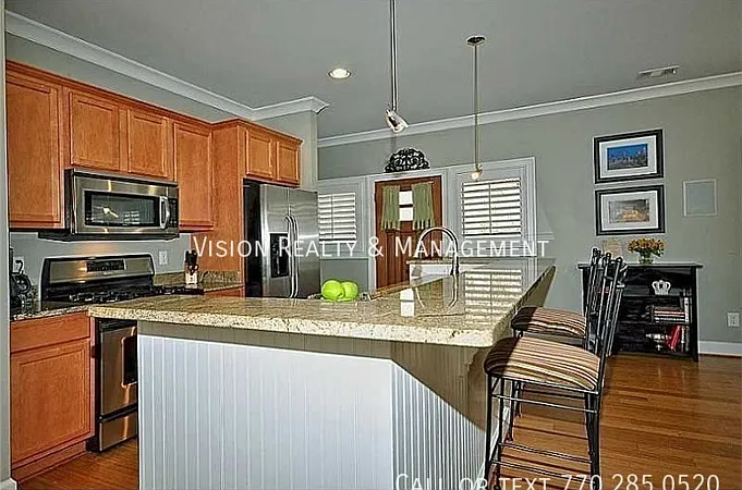 977 Cummings St SE — Photo 6