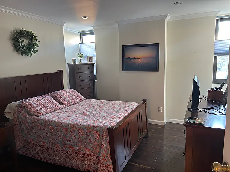 185 W Park Ave #116 — Photo 3