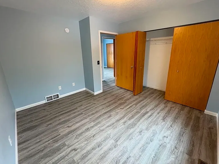 8394 King Arthurs Ct — Photo 2