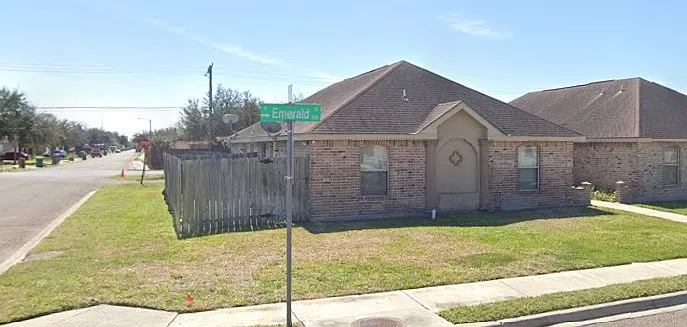 705 Emerald - B — Photo 3