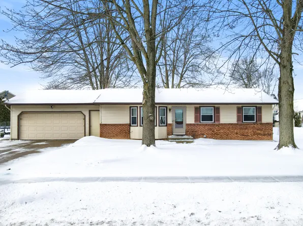 1079 Kinney Ave NW, Grand Rapids, MI 49534