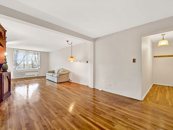 3rd image of 2711 Avenue X APT 4C