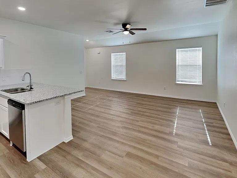 11619 Mackenzie Way — Photo 7