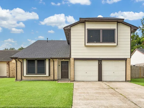 10842 Mesquite Dr, La Porte, TX 77571