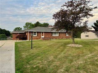62 Clement Ave, Akron, OH