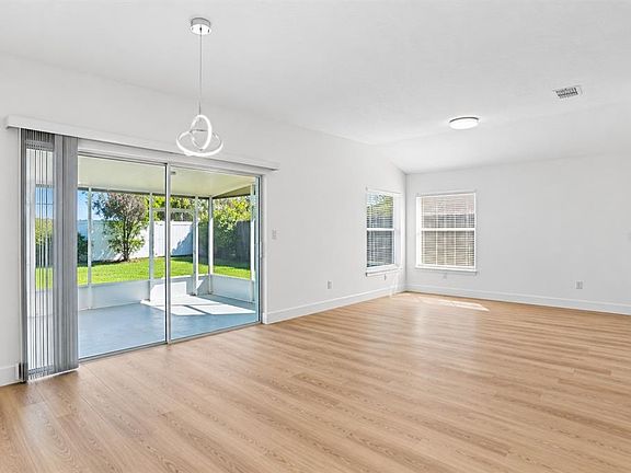 3rd image of 573 SHORT PINE CIRCLE