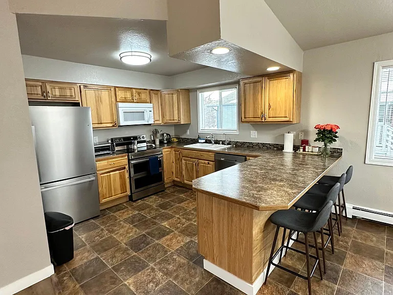 3303 Cope St #2 — Photo 14