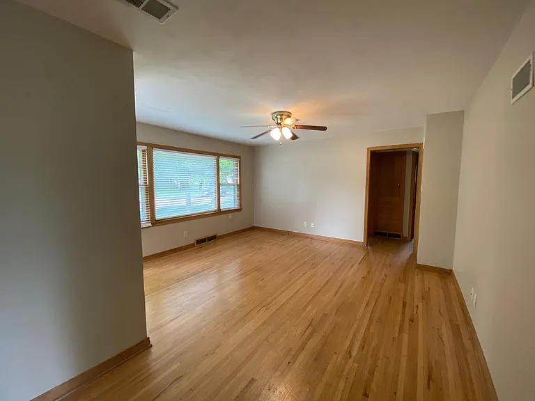 6127 E Rockwood Rd — Photo 7