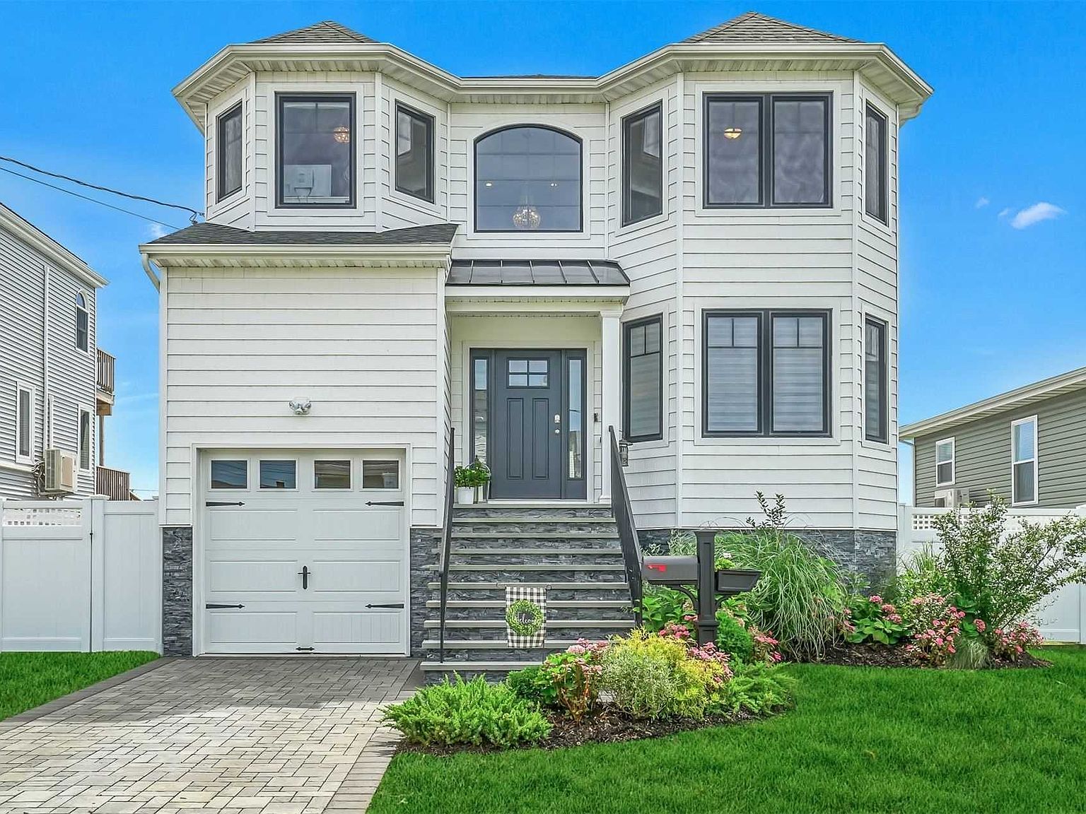 20 Kent Pl, Amity Harbor, NY 11701 Zillow