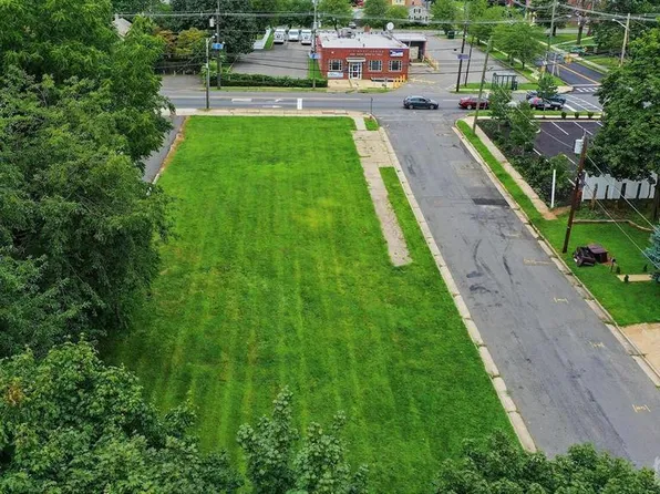 2076 Woodbridge Ave, Edison, NJ 08817