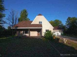 15593 144th Ave, Spring Lake, MI 49456